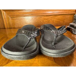 KuaiLu Flip Flop Sandal Slippa Lightweight Waterproof Comfort Padded W9
